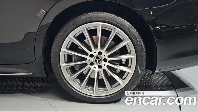 Mercedes-Benz S-Class 2022 — photo 7