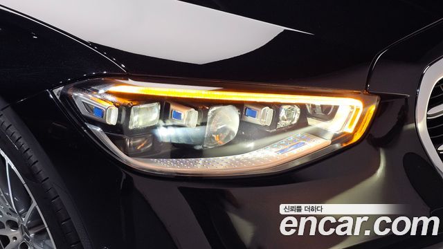 Mercedes-Benz S-Class 2022 — photo 8