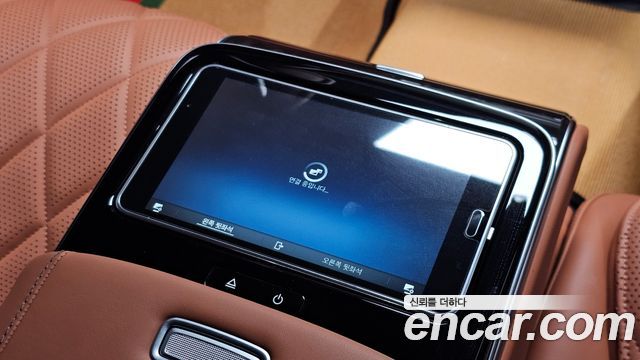 Mercedes-Benz S-Class 2022 — photo 30