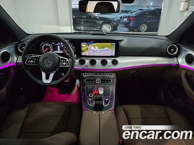 Mercedes-Benz E-Class 2020 — photo 7