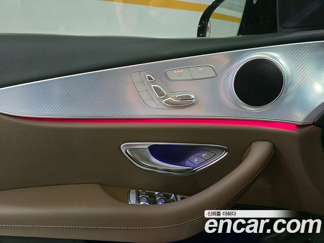 Mercedes-Benz E-Class 2020 — photo 14