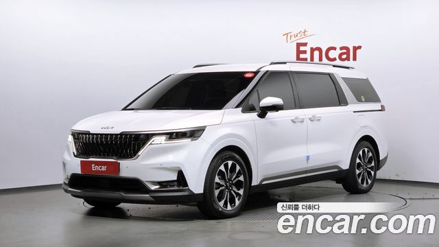 Kia Canival 2022 — photo 1