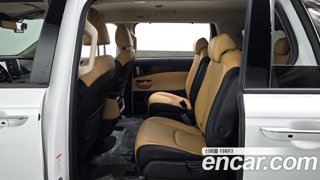 Kia Canival 2022 — photo 12