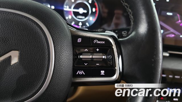 Kia Canival 2022 — photo 17