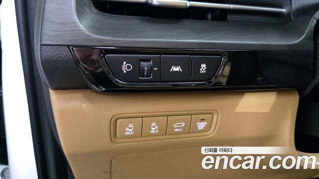 Kia Canival 2022 — photo 18