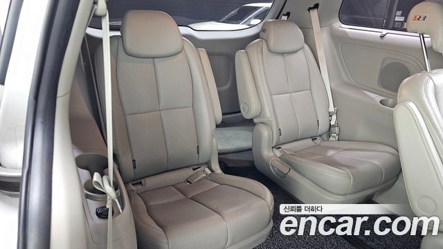 Kia Canival 2019 — photo 11