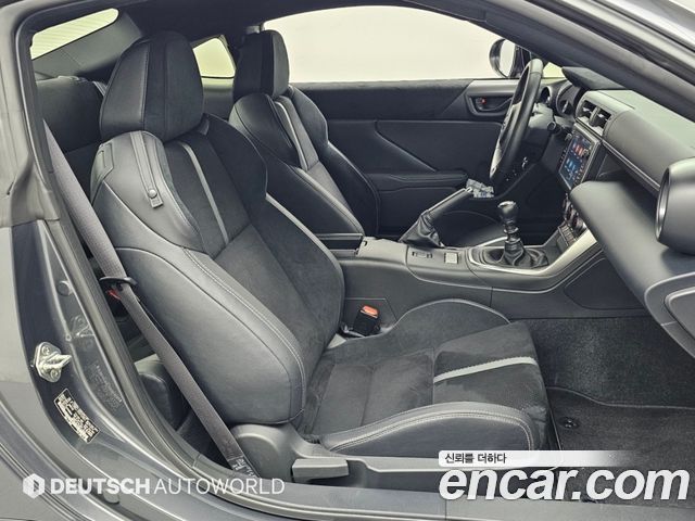 Toyota 86 2024 — photo 10
