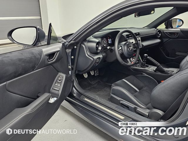 Toyota 86 2024 — photo 11