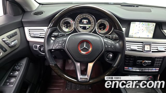 Mercedes-Benz CLS-Class 2013 — photo 13