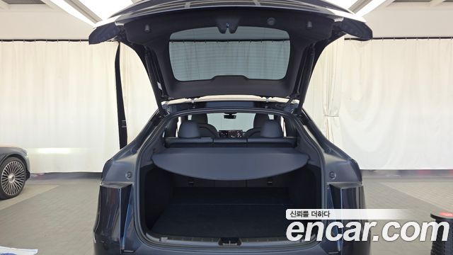 Tesla Model Y 2026 — photo 26