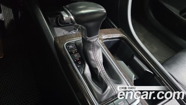 Kia K5 2016 — photo 9