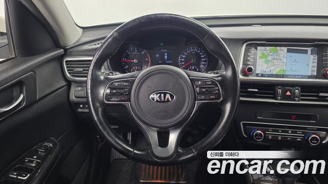 Kia K5 2016 — photo 13
