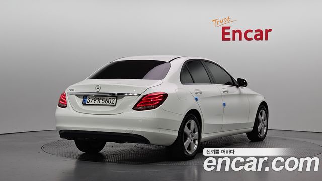 Mercedes-Benz C-Class 2017 — photo 2