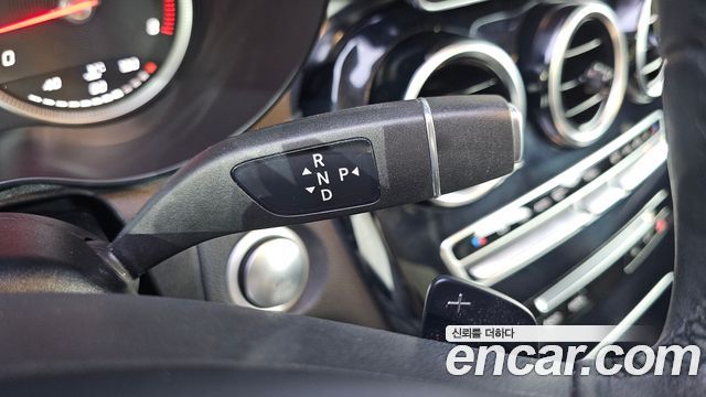 Mercedes-Benz C-Class 2017 — photo 9