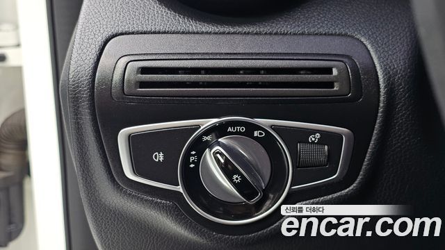 Mercedes-Benz C-Class 2017 — photo 20