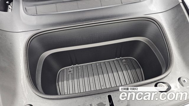 Tesla Model Y 2026 — photo 6