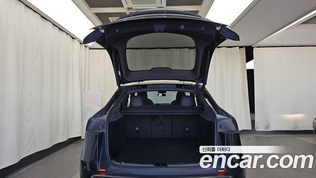 Tesla Model Y 2026 — photo 26