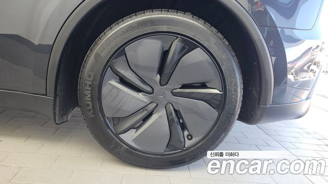 Tesla Model Y 2026 — photo 7