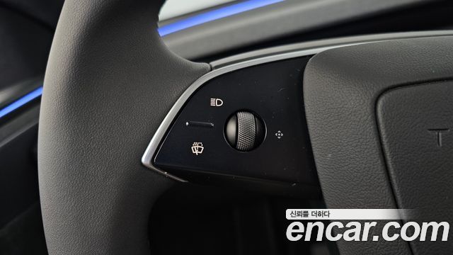 Tesla Model Y 2026 — photo 34