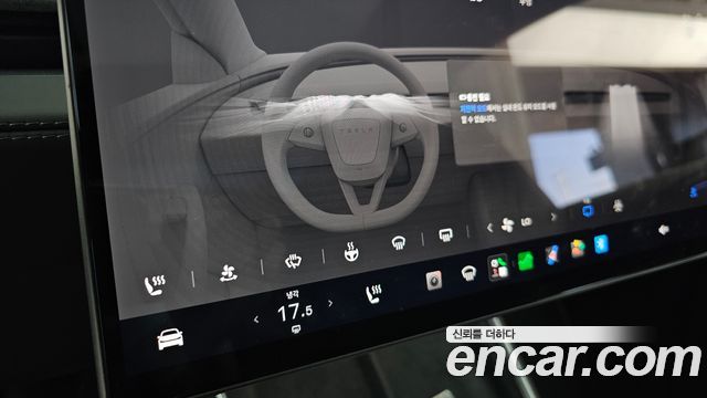 Tesla Model Y 2026 — photo 35