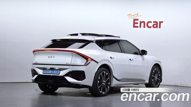 Kia EV6 2025 — photo 2