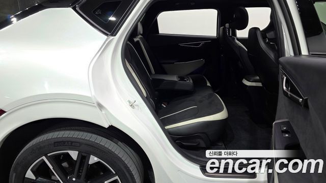 Kia EV6 2025 — photo 17
