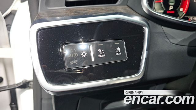 Audi A7 2021 — photo 24