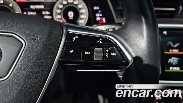 Audi A7 2021 — photo 25