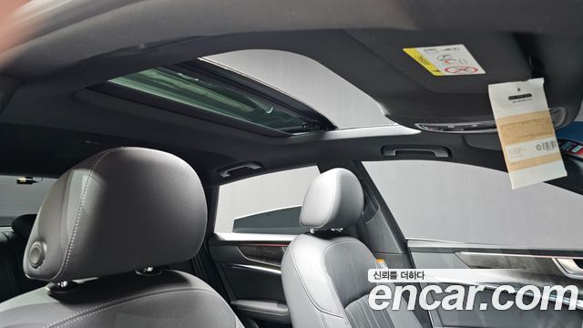 Audi A7 2021 — photo 32