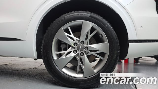 Genesis GV70 2022 — photo 7