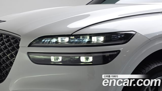 Genesis GV70 2022 — photo 8