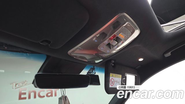 Genesis GV70 2022 — photo 27