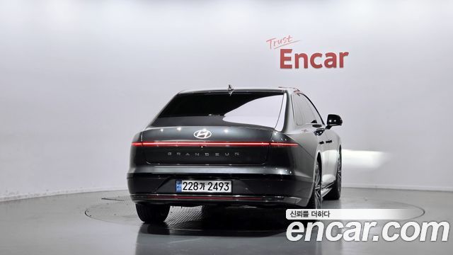 Hyundai Grandeur 2023 — photo 4