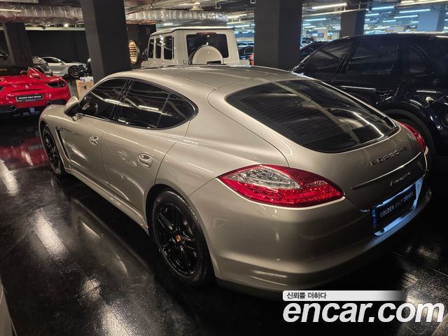 Porsche Panamera 2011 — photo 2