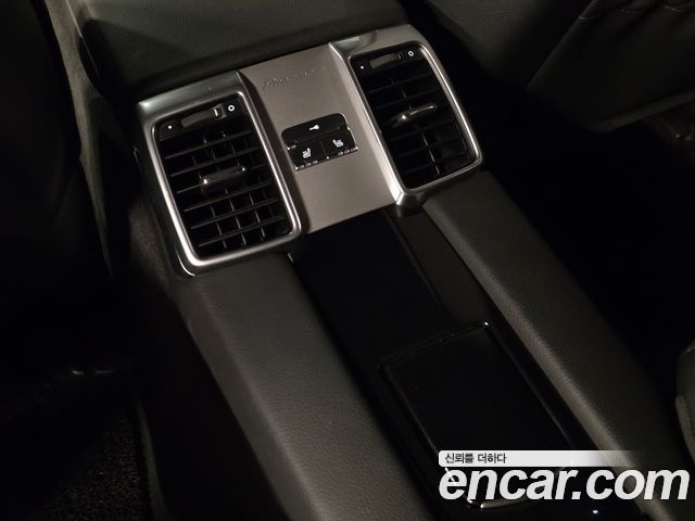 Porsche Panamera 2011 — photo 17