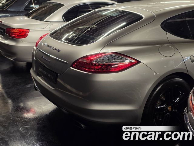 Porsche Panamera 2011 — photo 20