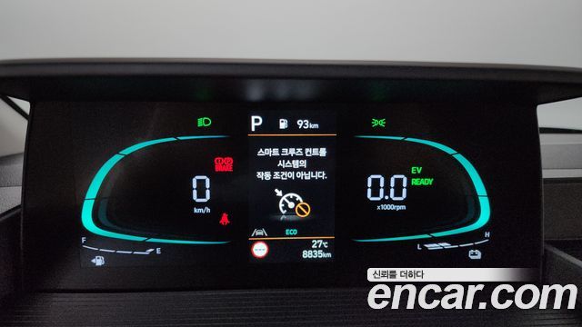 Hyundai Staria 2025 — photo 11