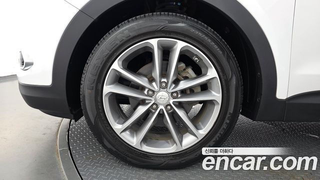 Hyundai Santafe 2016 — photo 5