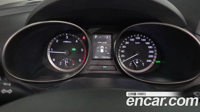 Hyundai Santafe 2016 — photo 11