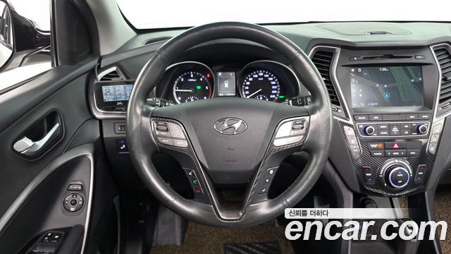 Hyundai Santafe 2016 — photo 18