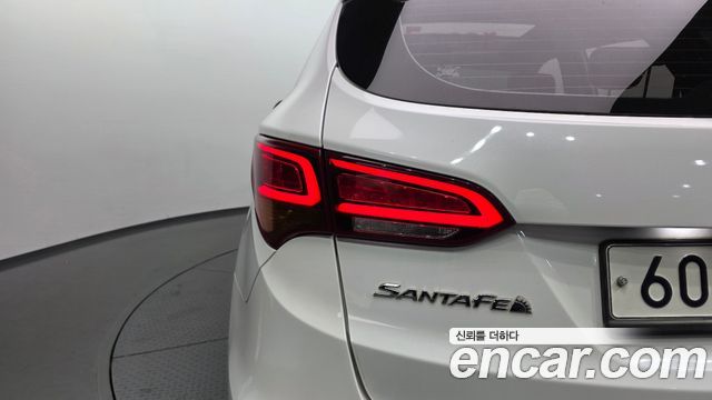 Hyundai Santafe 2016 — photo 9