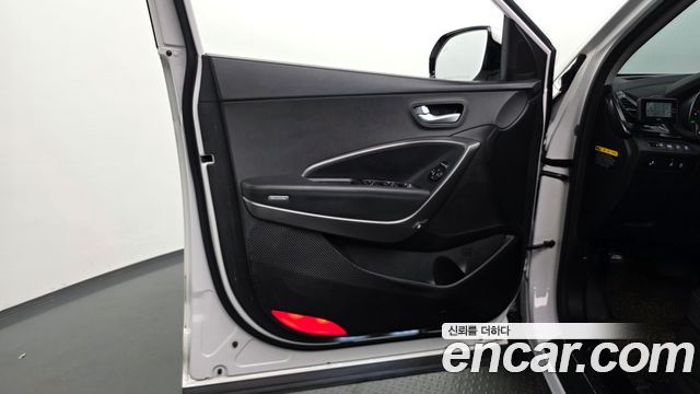 Hyundai Santafe 2016 — photo 14
