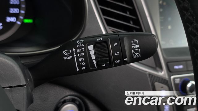 Hyundai Santafe 2016 — photo 28