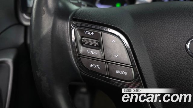 Hyundai Santafe 2016 — photo 29