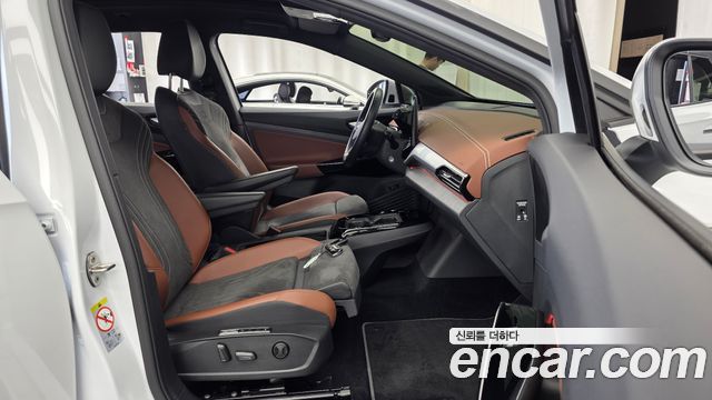 Volkswagen ID.4 2023 — photo 11