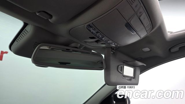 Mercedes-Benz C-Class 2017 — photo 19