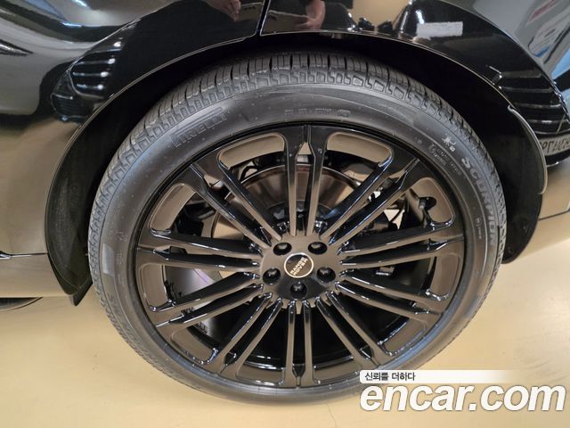 Land Rover Range Rover 2026 — photo 6