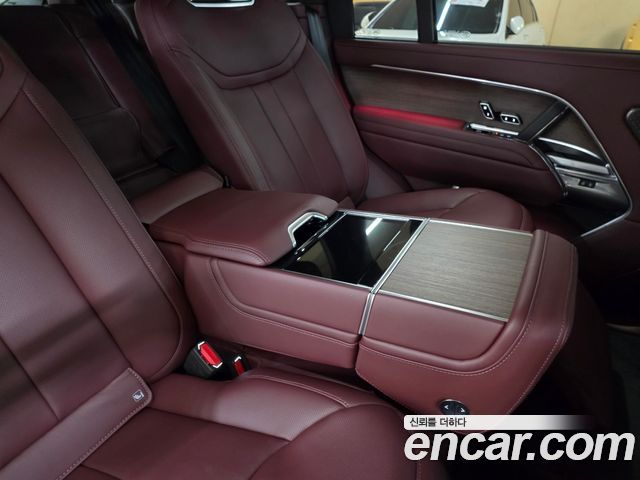 Land Rover Range Rover 2026 — photo 17