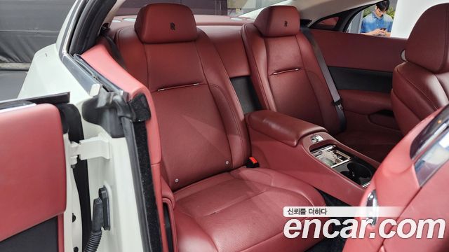 Rolls-Royce Wraith 2017 — photo 12