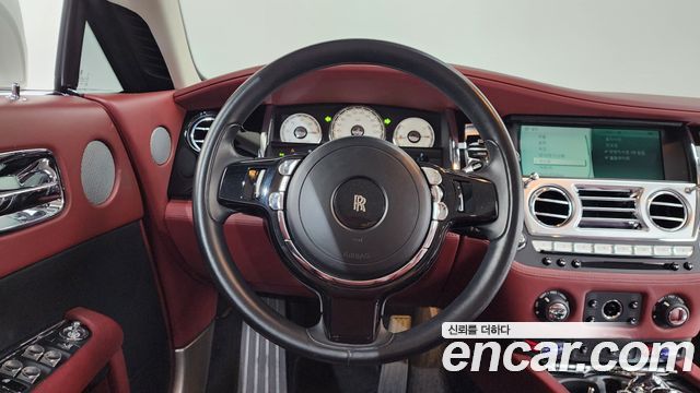 Rolls-Royce Wraith 2017 — photo 13